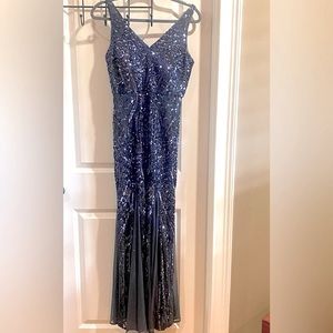 Nightway sequin gown. NWT. Size 8P.
